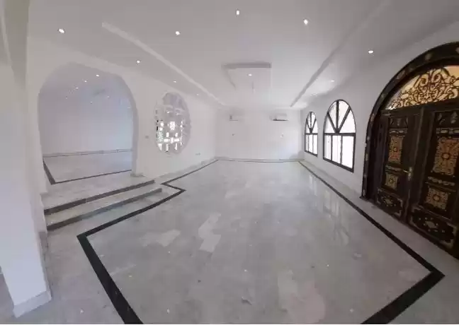 Жилой Готовая недвижимость 7 спален Н/Ф Отдельная вилла  в аренду в Аль-Садд , Доха #11572 - 1  image 